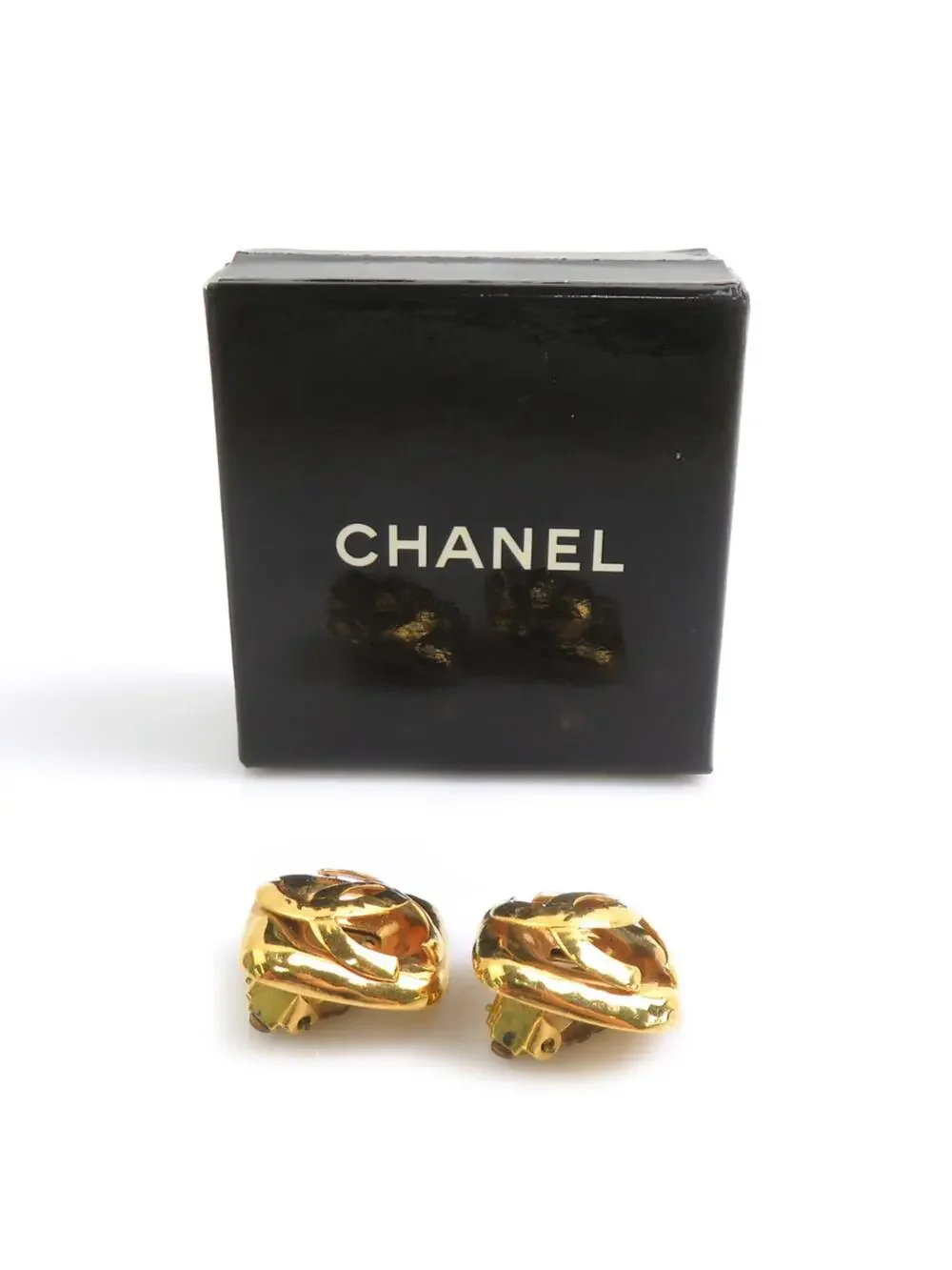 Chanel effortlessly piece